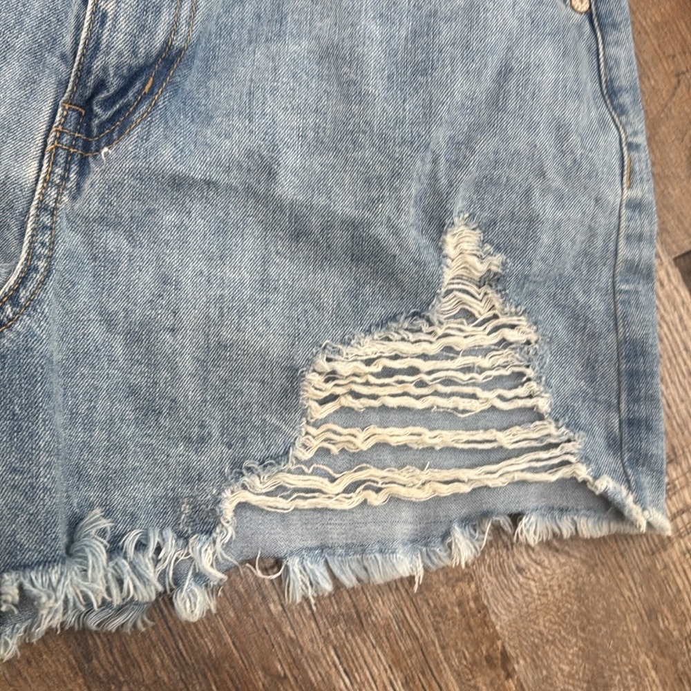 Rewash Ripped Denim Shorts Super High Rise Vintage Reunion size 9/29 - Picture 6 of 9